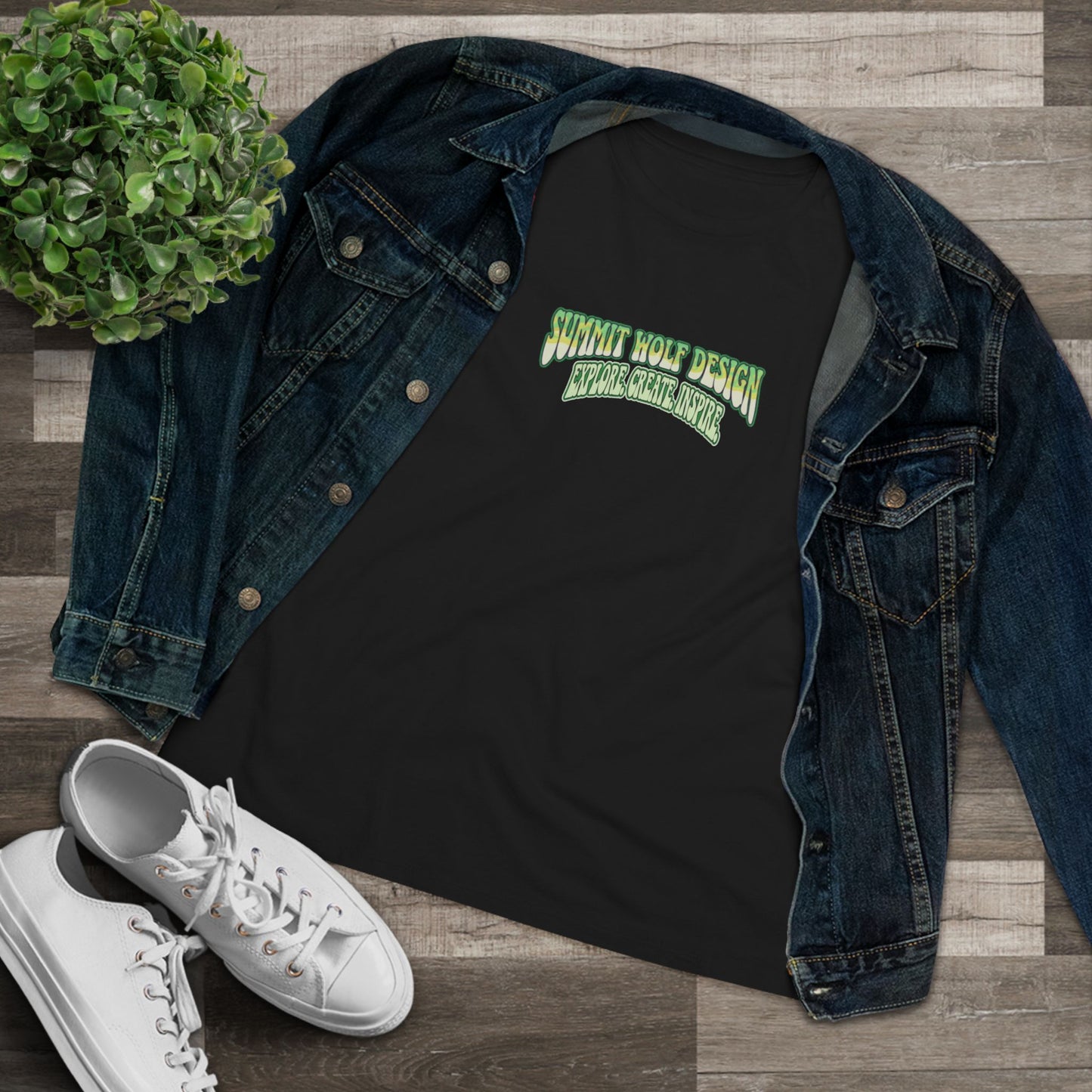 Summit Wolf Design Women's Cotton Tee - Explore, Create, Inspire